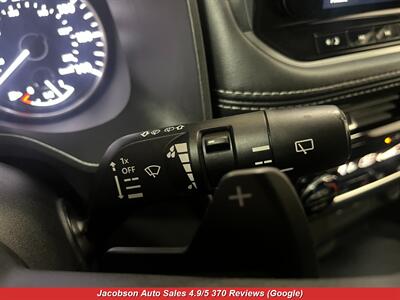 2023 Nissan Rogue SL AWD   - Photo 9 - Oshkosh, WI 54901