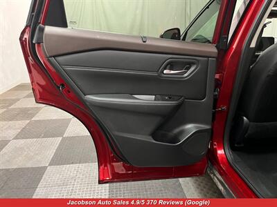 2023 Nissan Rogue SL AWD   - Photo 33 - Oshkosh, WI 54901