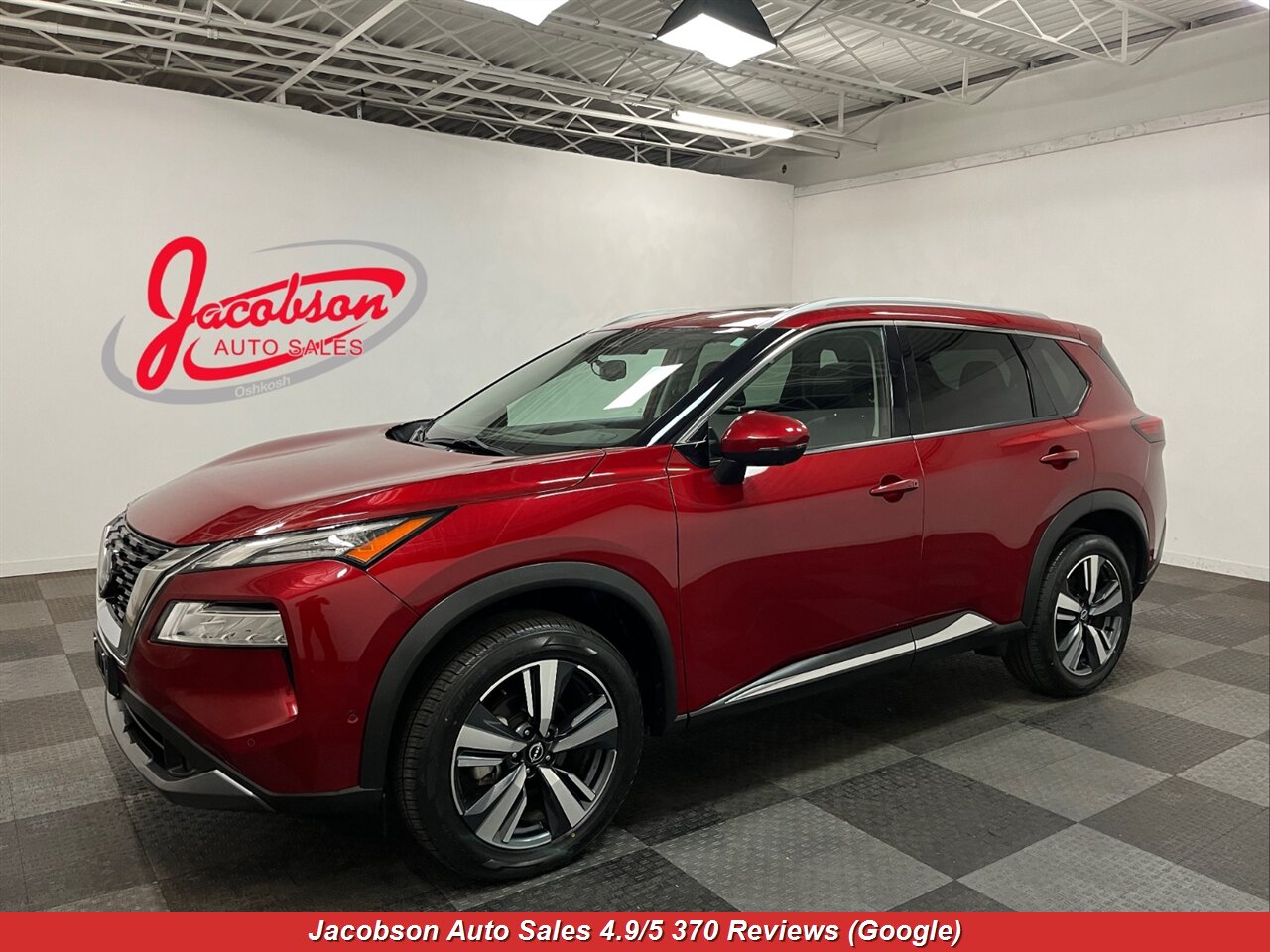 2023 Nissan Rogue SL AWD - Photo 1 - Oshkosh, WI 54901