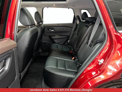 2023 Nissan Rogue SL AWD   - Photo 36 - Oshkosh, WI 54901