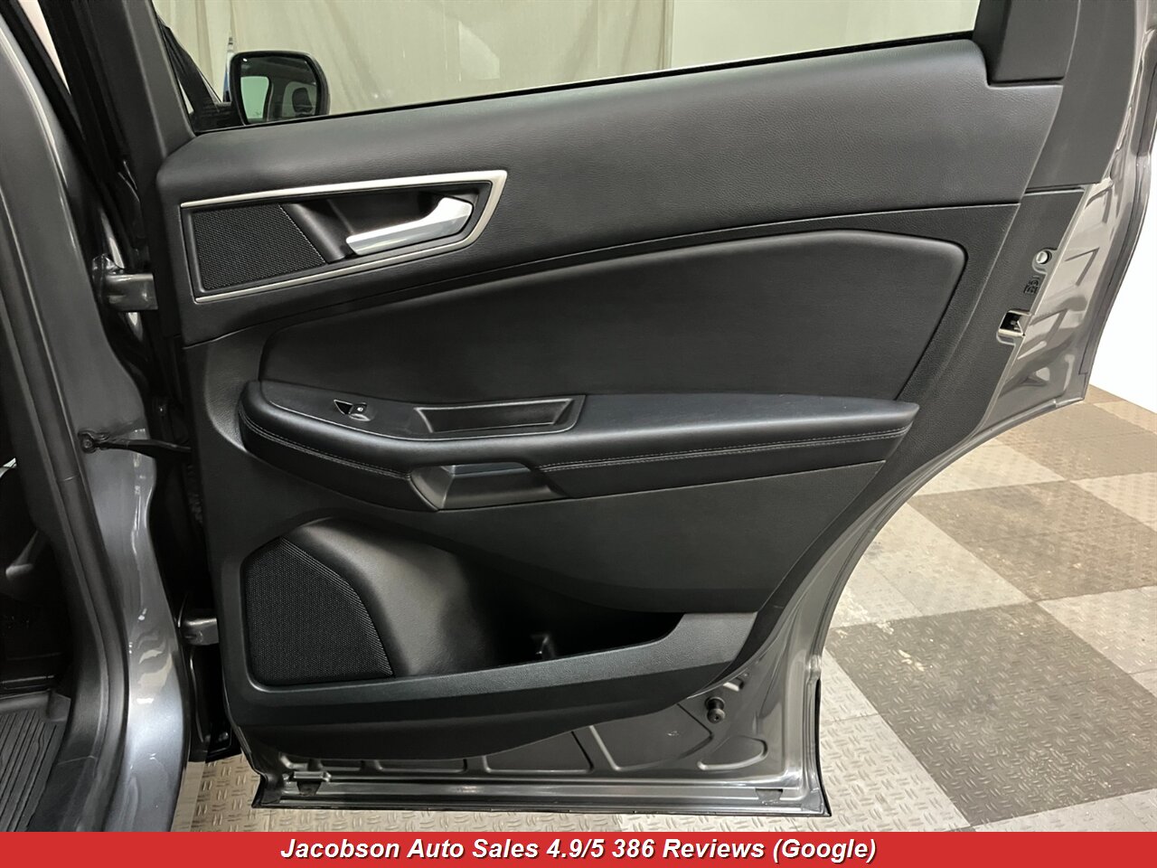 2023 Ford Edge SEL AWD - Photo 37 - Oshkosh, WI 54901