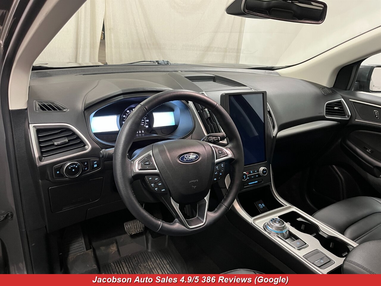 2023 Ford Edge SEL AWD - Photo 5 - Oshkosh, WI 54901