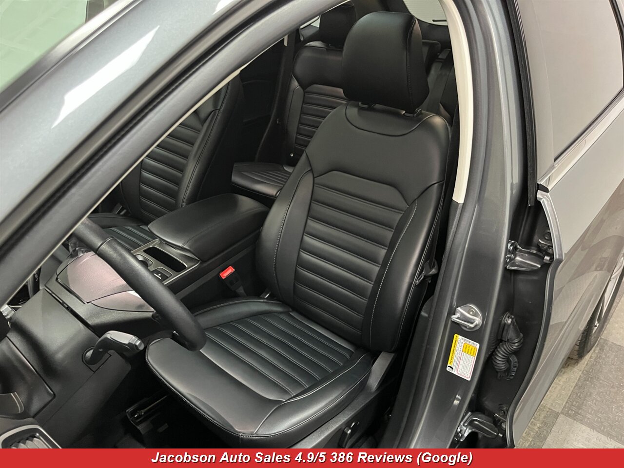 2023 Ford Edge SEL AWD - Photo 31 - Oshkosh, WI 54901