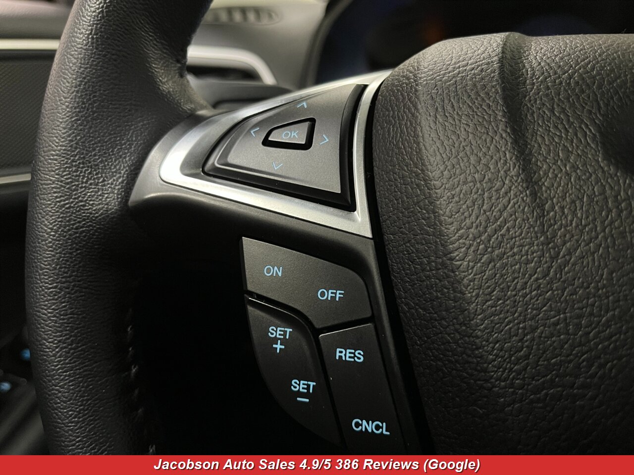 2023 Ford Edge SEL AWD - Photo 9 - Oshkosh, WI 54901