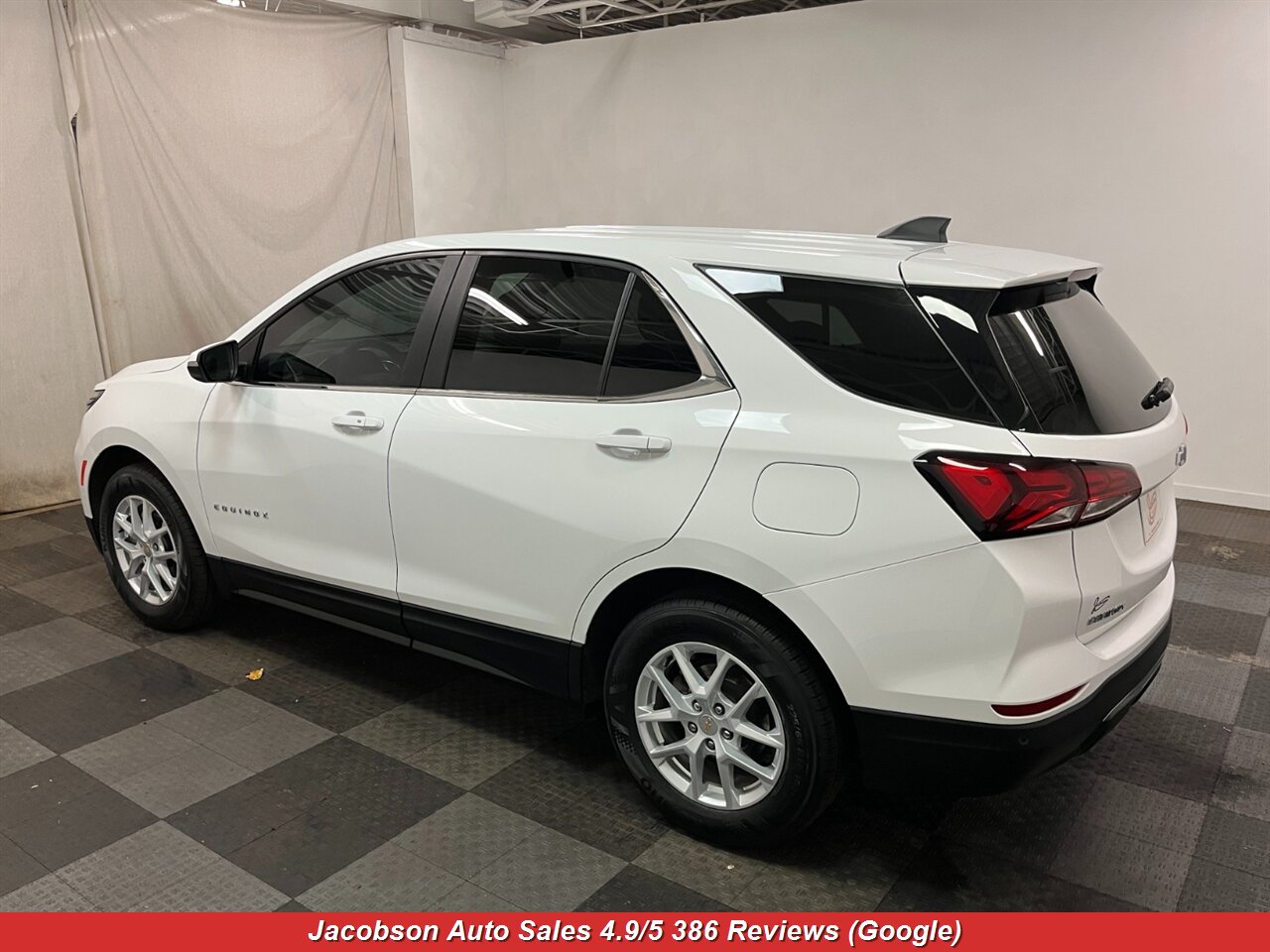 2024 Chevrolet Equinox LT 4x4 - Photo 54 - Oshkosh, WI 54901