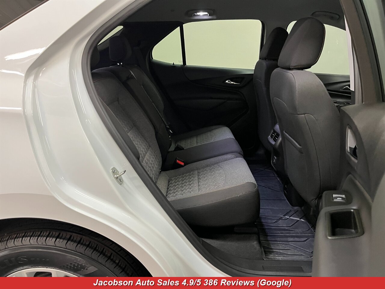 2024 Chevrolet Equinox LT 4x4 - Photo 43 - Oshkosh, WI 54901