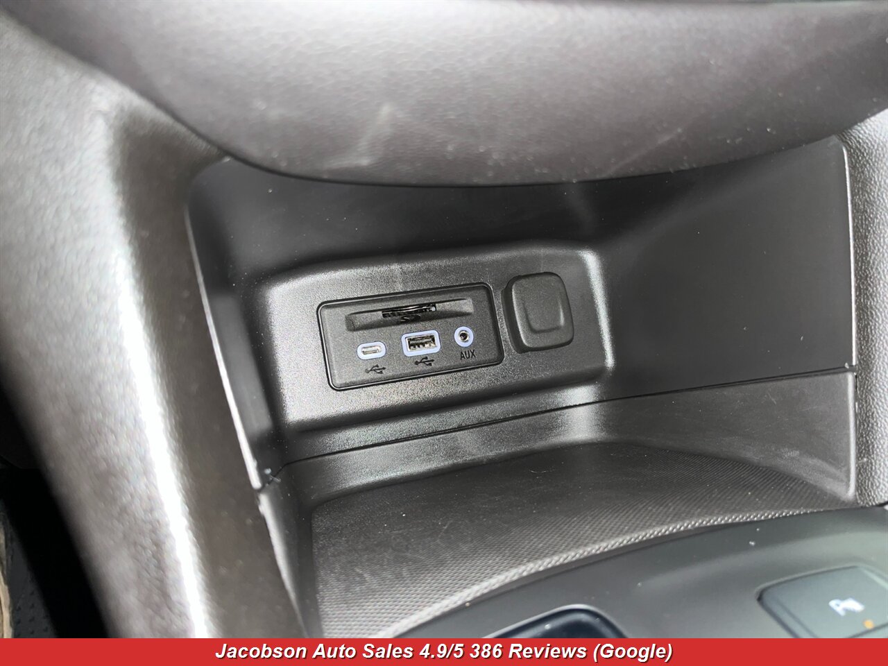 2024 Chevrolet Equinox LT 4x4 - Photo 26 - Oshkosh, WI 54901
