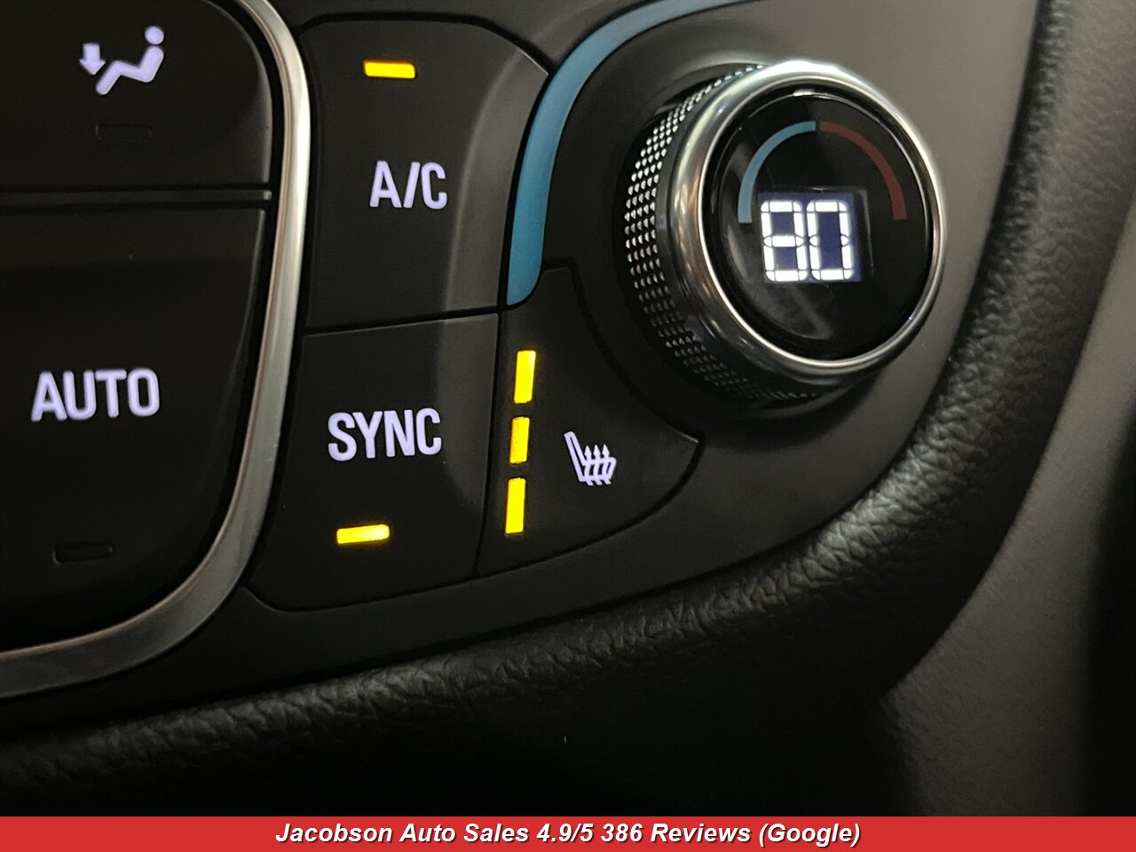 2024 Chevrolet Equinox LT 4x4 - Photo 24 - Oshkosh, WI 54901