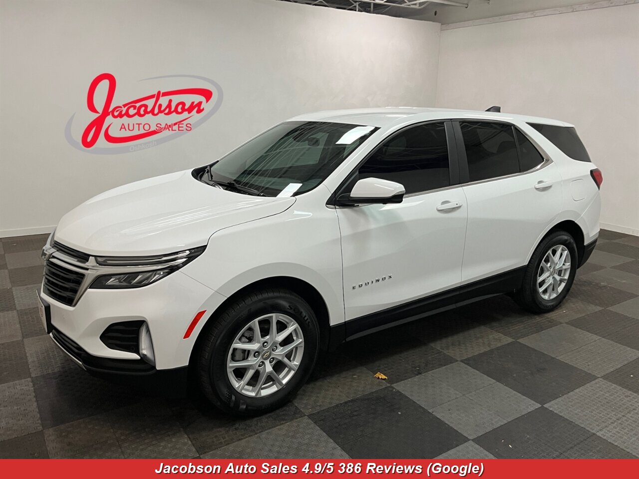 2024 Chevrolet Equinox LT 4x4   - Photo 1 - Oshkosh, WI 54901