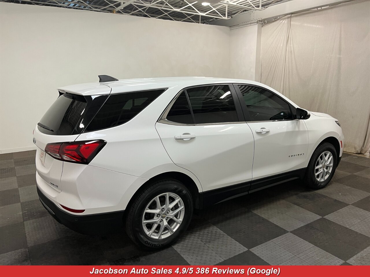 2024 Chevrolet Equinox LT 4x4 - Photo 49 - Oshkosh, WI 54901