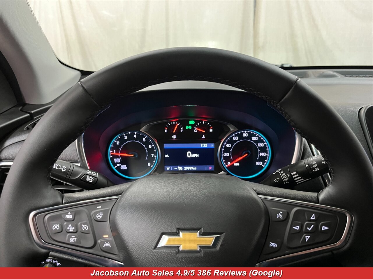 2024 Chevrolet Equinox LT 4x4 - Photo 11 - Oshkosh, WI 54901