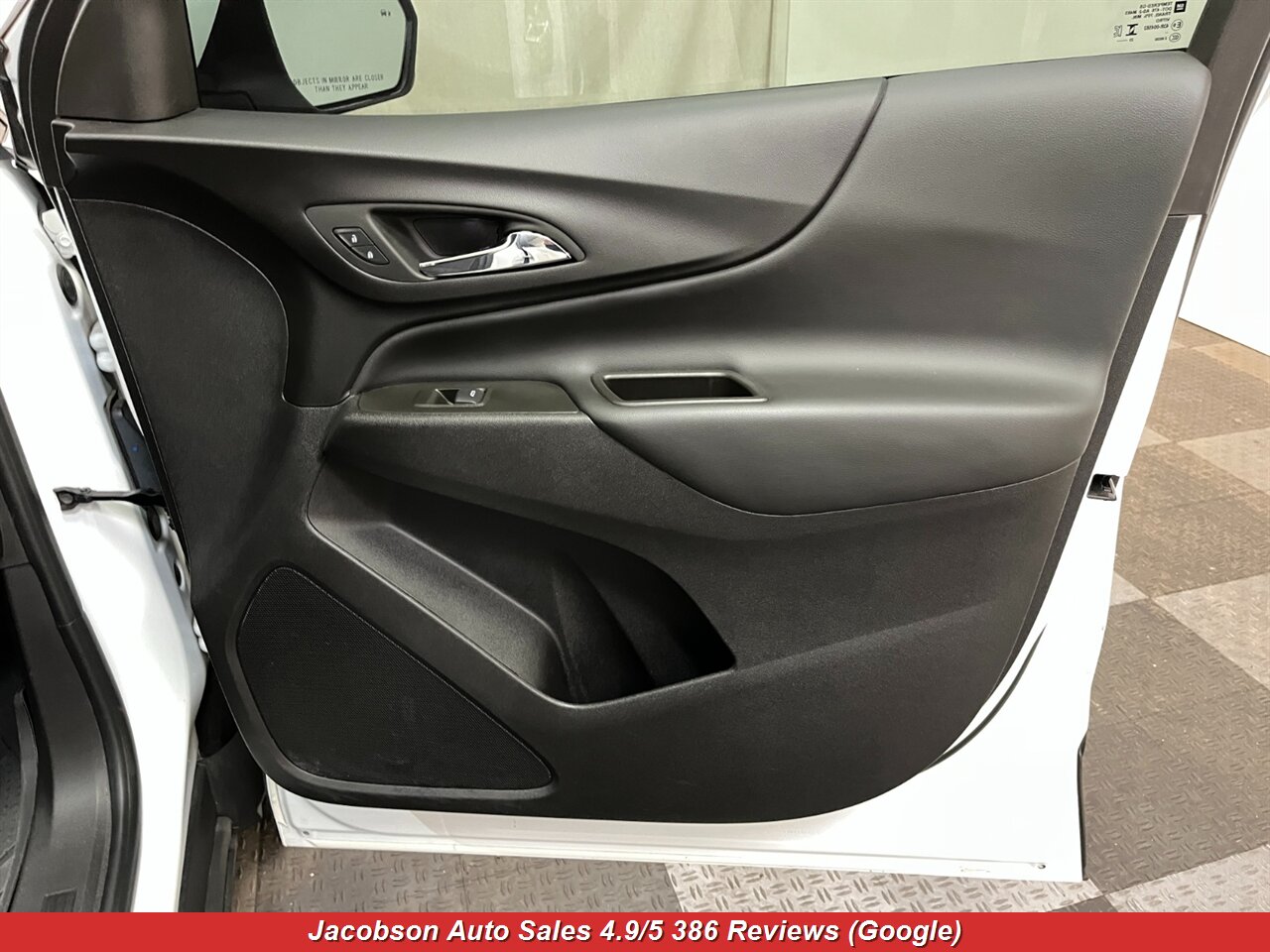 2024 Chevrolet Equinox LT 4x4 - Photo 44 - Oshkosh, WI 54901