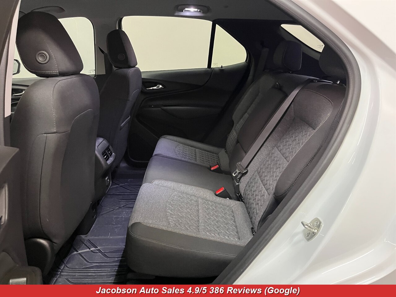 2024 Chevrolet Equinox LT 4x4 - Photo 39 - Oshkosh, WI 54901