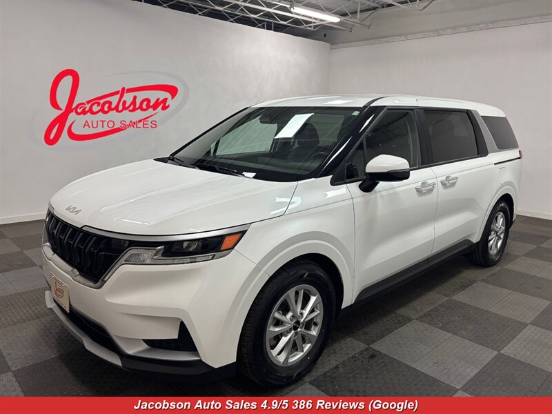 2024 Kia Carnival LX  