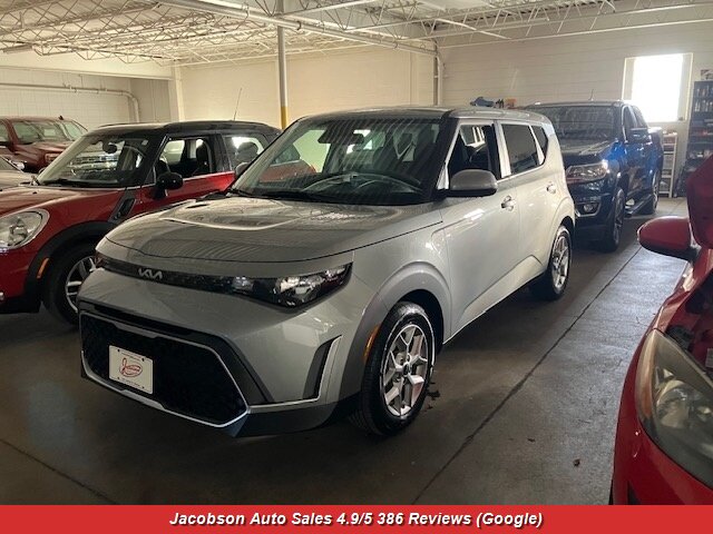 2024 Kia Soul LX  