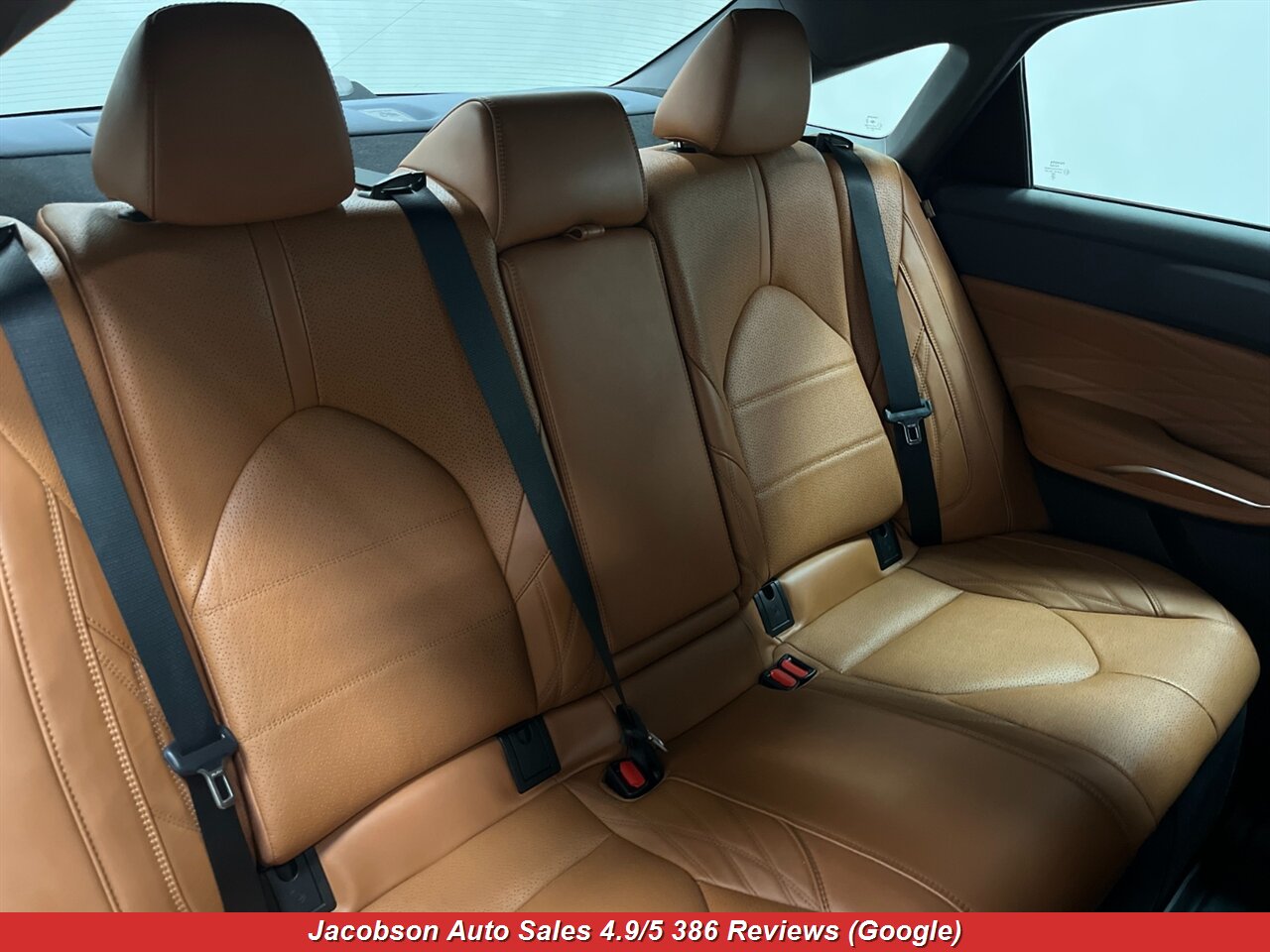 2020 Toyota Avalon Hybrid Limited - Photo 53 - Oshkosh, WI 54901