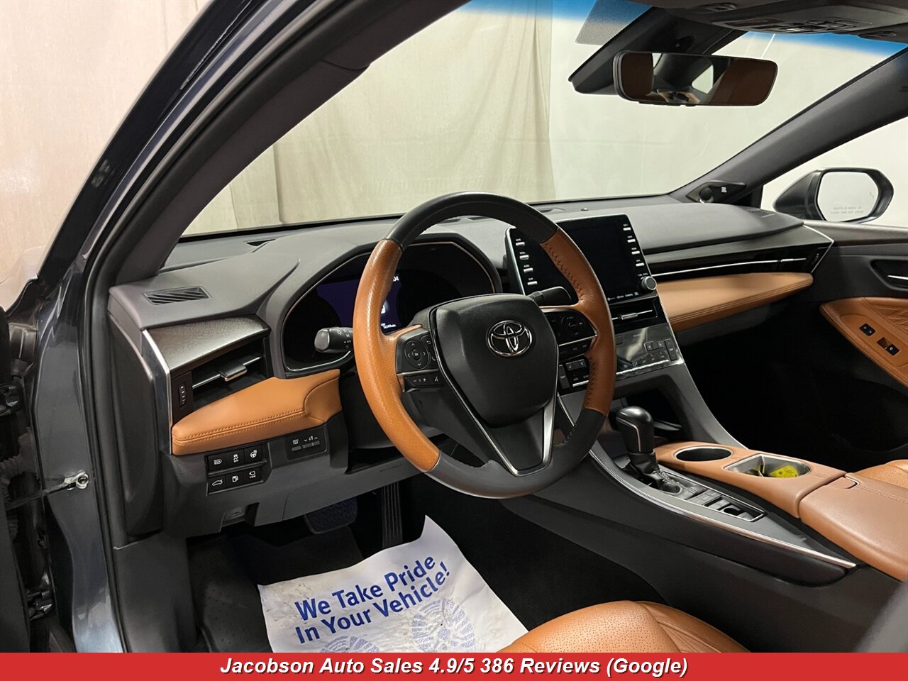 2020 Toyota Avalon Hybrid Limited - Photo 33 - Oshkosh, WI 54901