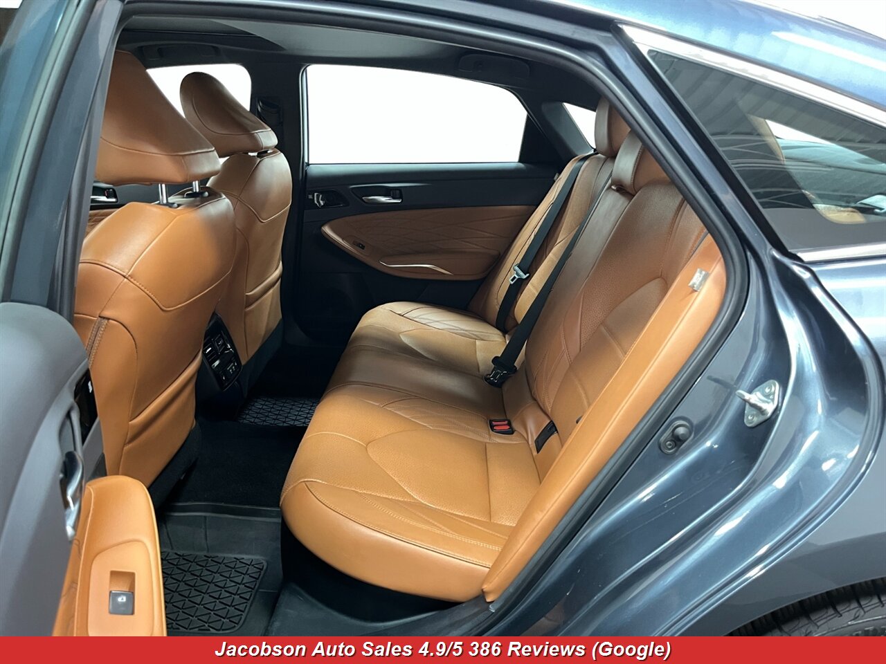 2020 Toyota Avalon Hybrid Limited - Photo 40 - Oshkosh, WI 54901