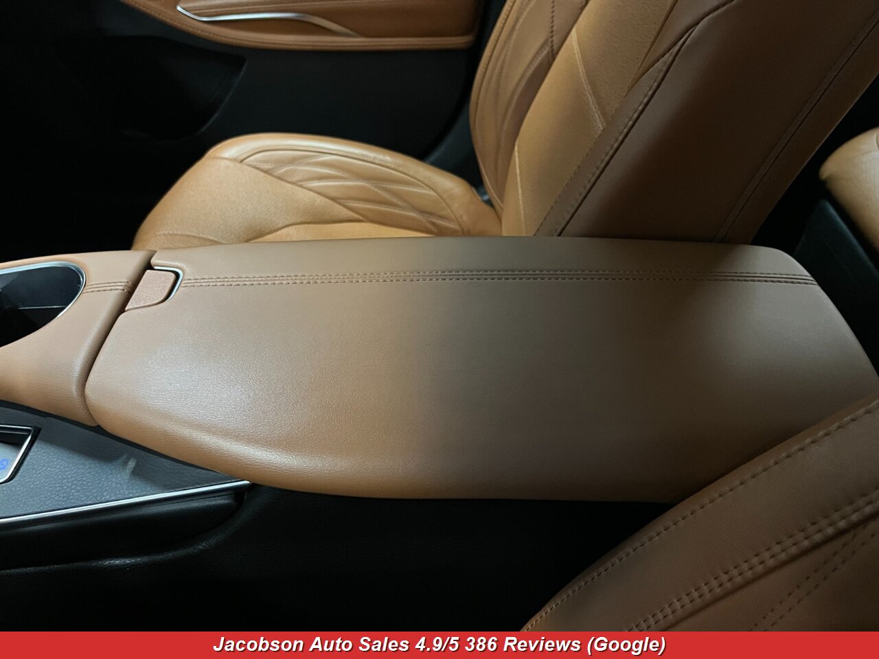 2020 Toyota Avalon Hybrid Limited - Photo 20 - Oshkosh, WI 54901