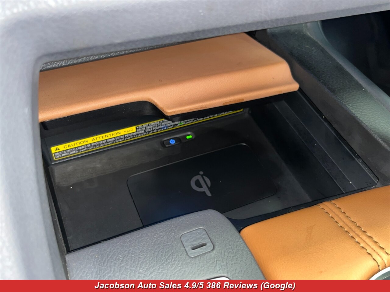 2020 Toyota Avalon Hybrid Limited - Photo 18 - Oshkosh, WI 54901