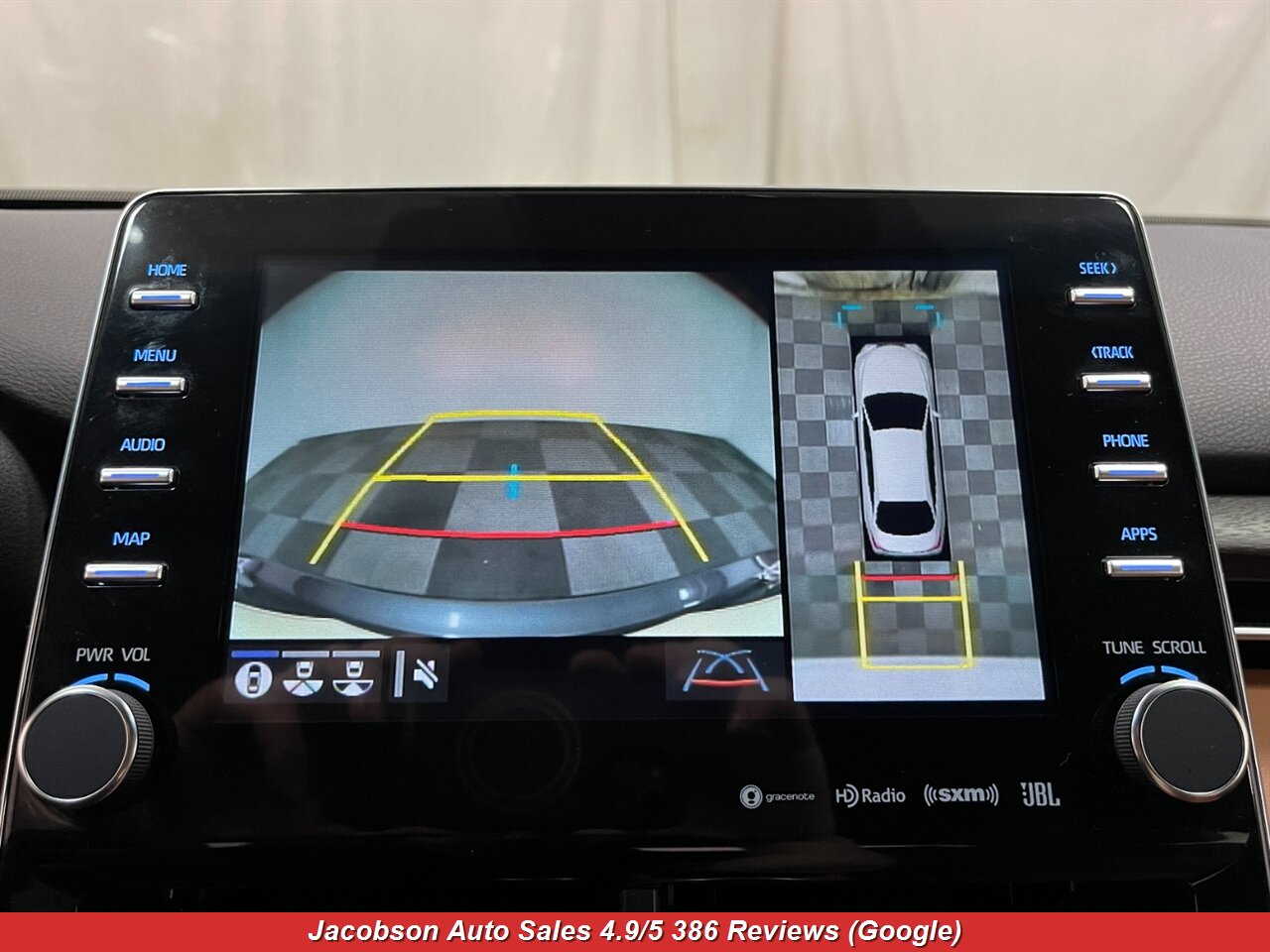 2020 Toyota Avalon Hybrid Limited - Photo 14 - Oshkosh, WI 54901
