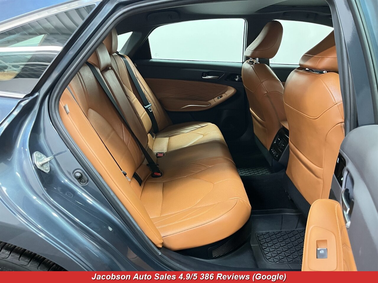 2020 Toyota Avalon Hybrid Limited - Photo 52 - Oshkosh, WI 54901