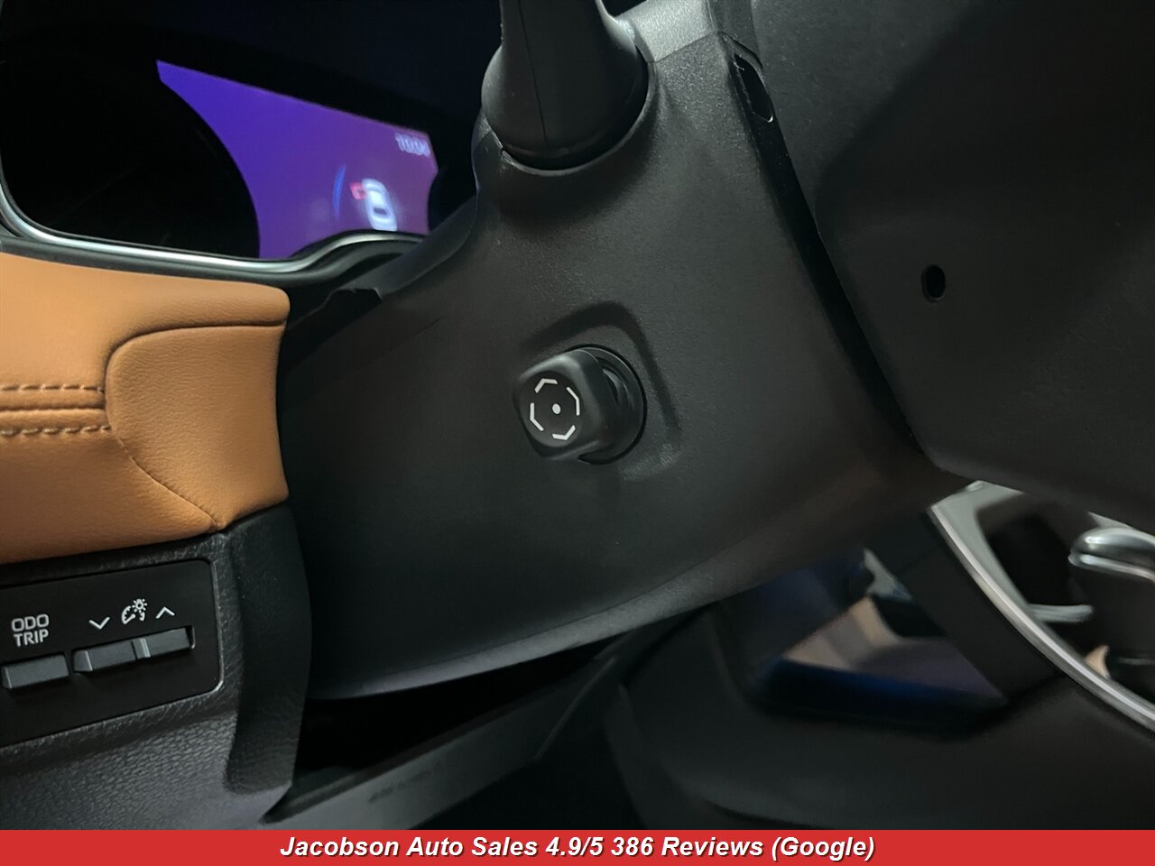 2020 Toyota Avalon Hybrid Limited - Photo 34 - Oshkosh, WI 54901