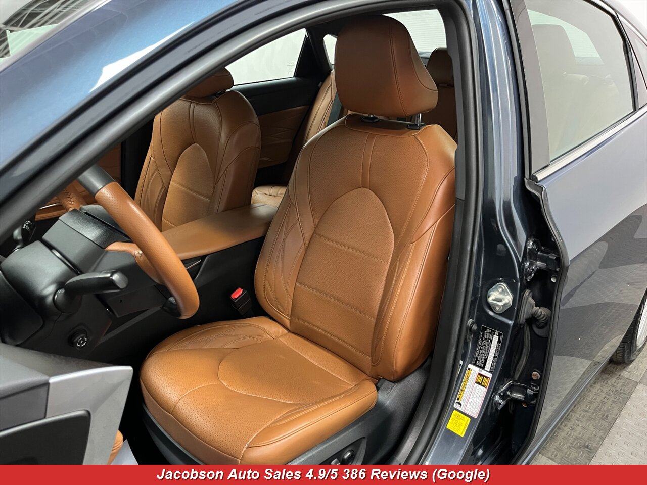 2020 Toyota Avalon Hybrid Limited - Photo 37 - Oshkosh, WI 54901