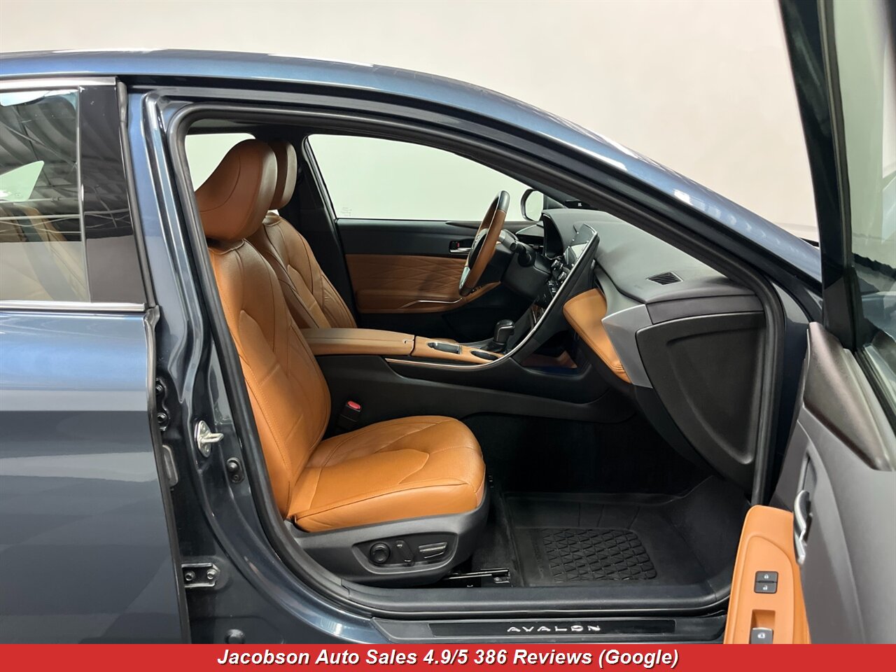 2020 Toyota Avalon Hybrid Limited - Photo 58 - Oshkosh, WI 54901