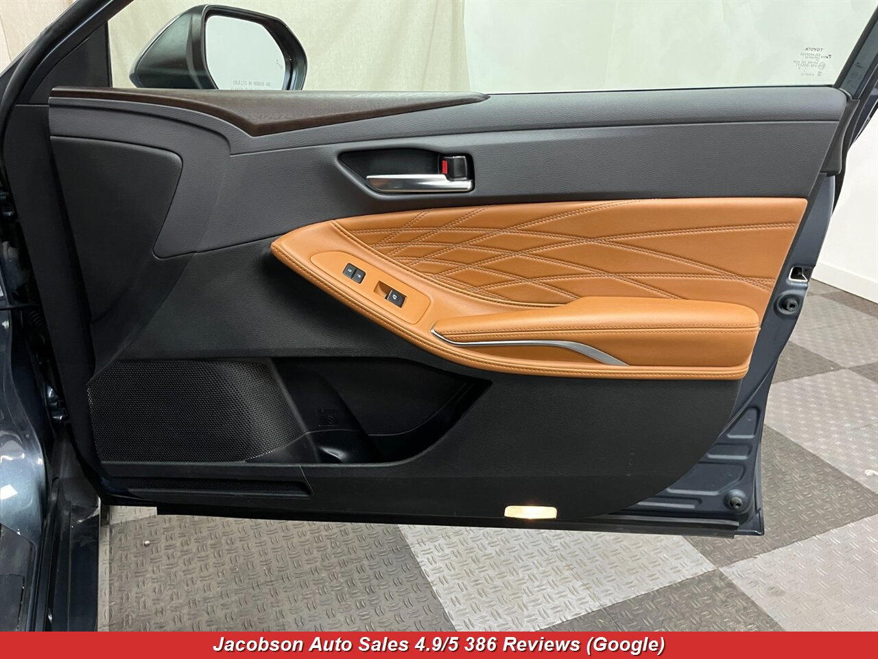 2020 Toyota Avalon Hybrid Limited - Photo 54 - Oshkosh, WI 54901