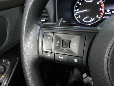 2023 Nissan Rogue S AWD   - Photo 27 - Oshkosh, WI 54901