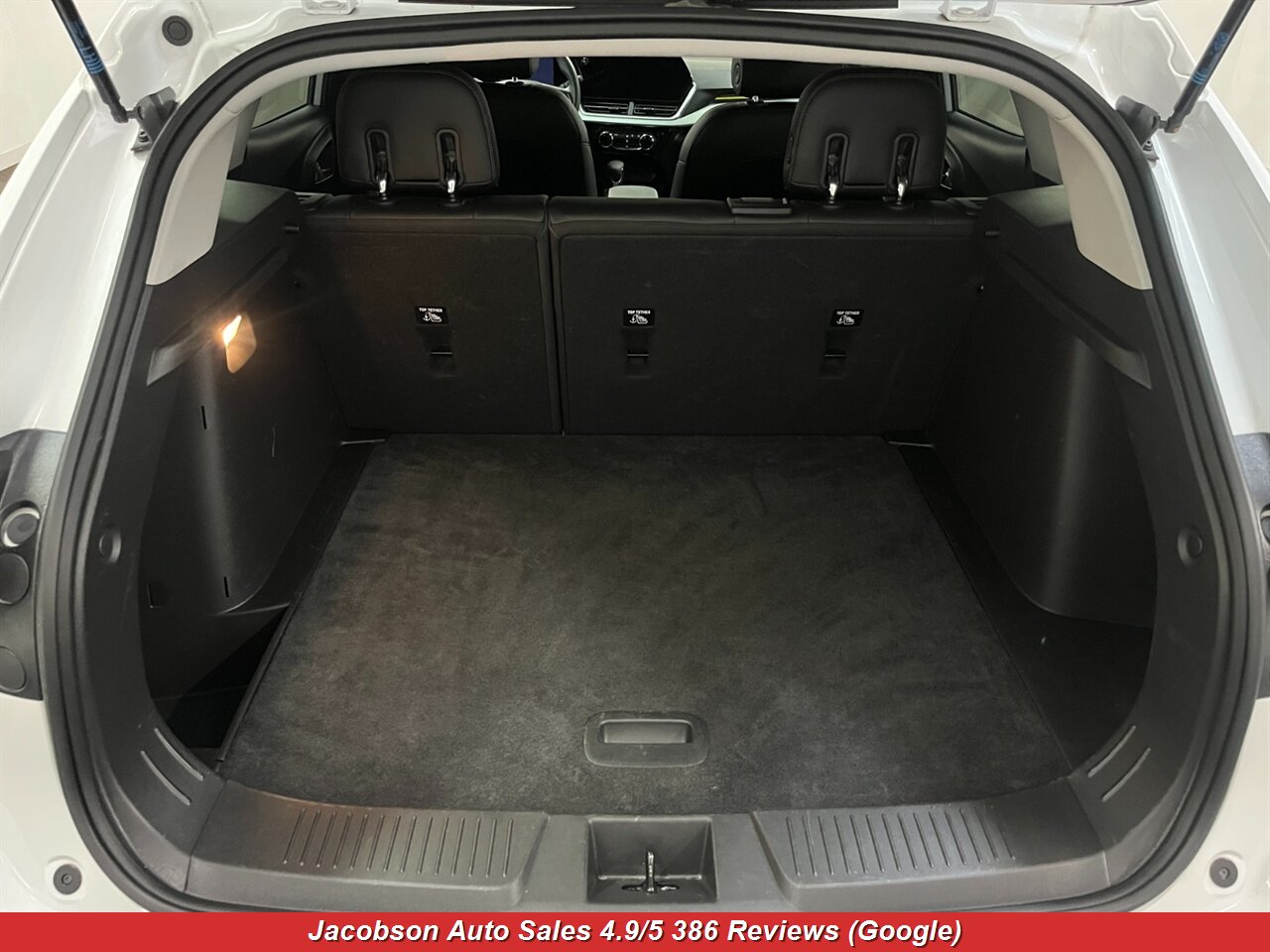 2025 Chevrolet Trax LT - Photo 44 - Oshkosh, WI 54901