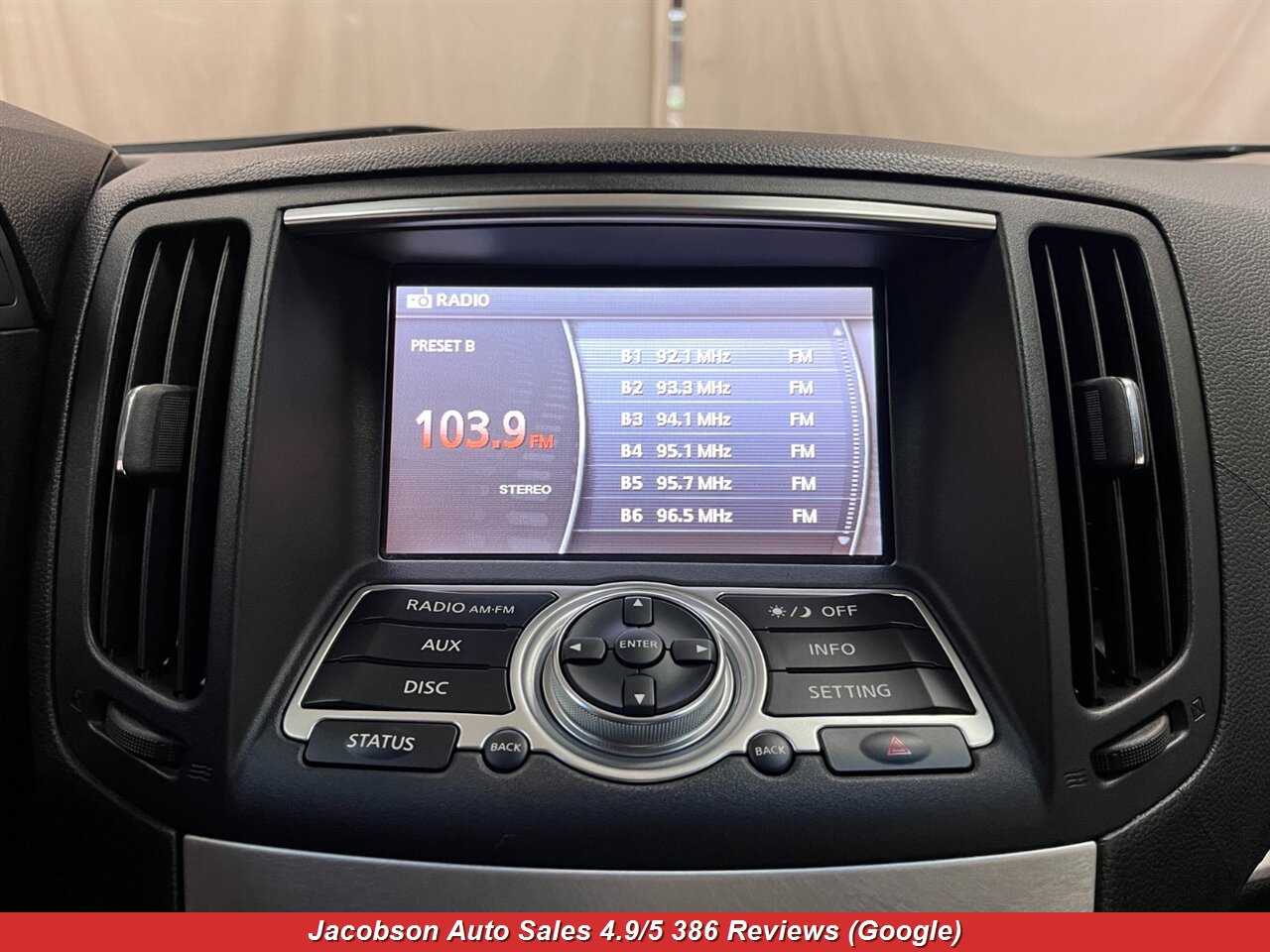 2008 INFINITI G37 - Photo 12 - Oshkosh, WI 54901
