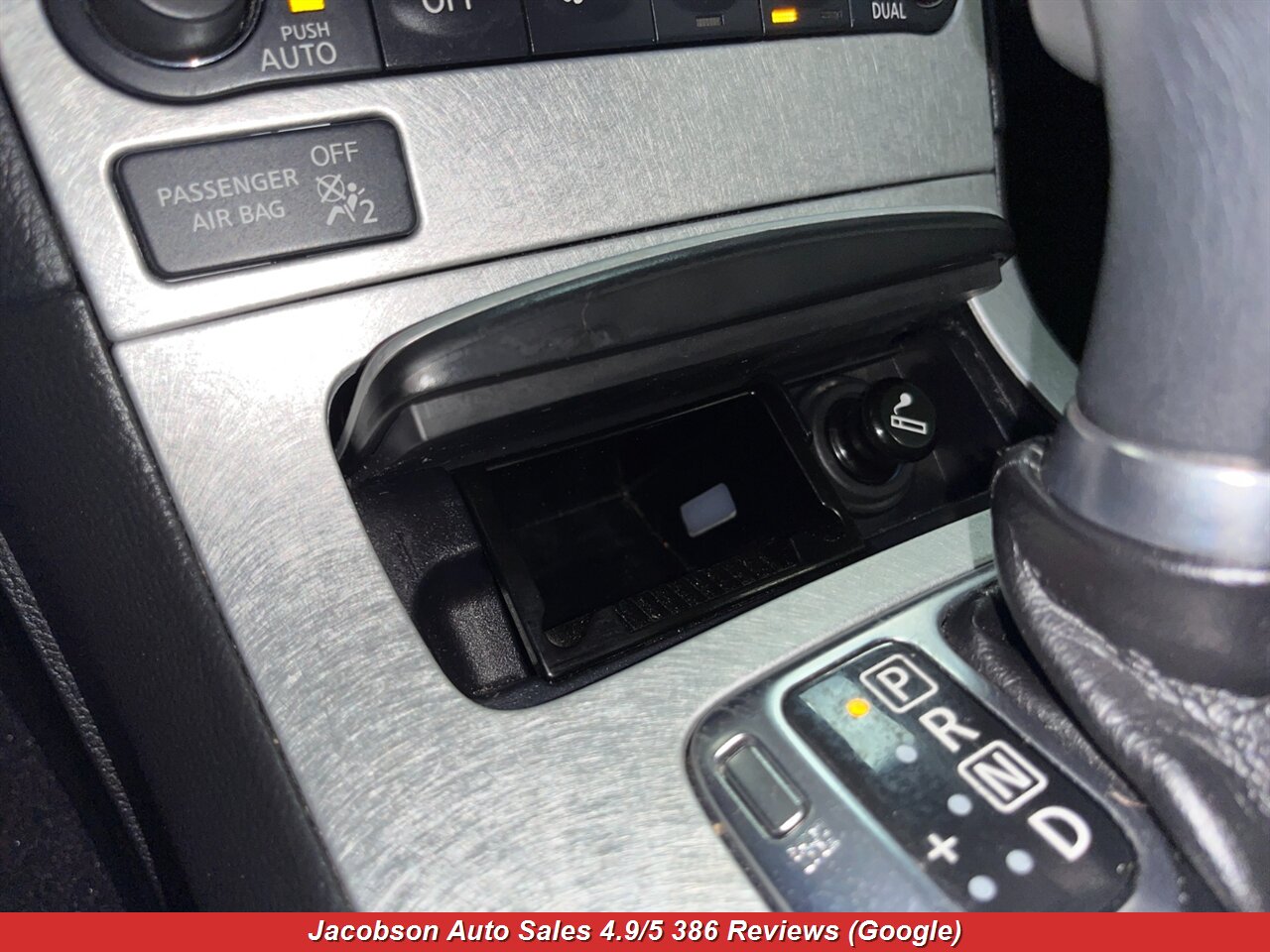 2008 INFINITI G37 - Photo 14 - Oshkosh, WI 54901
