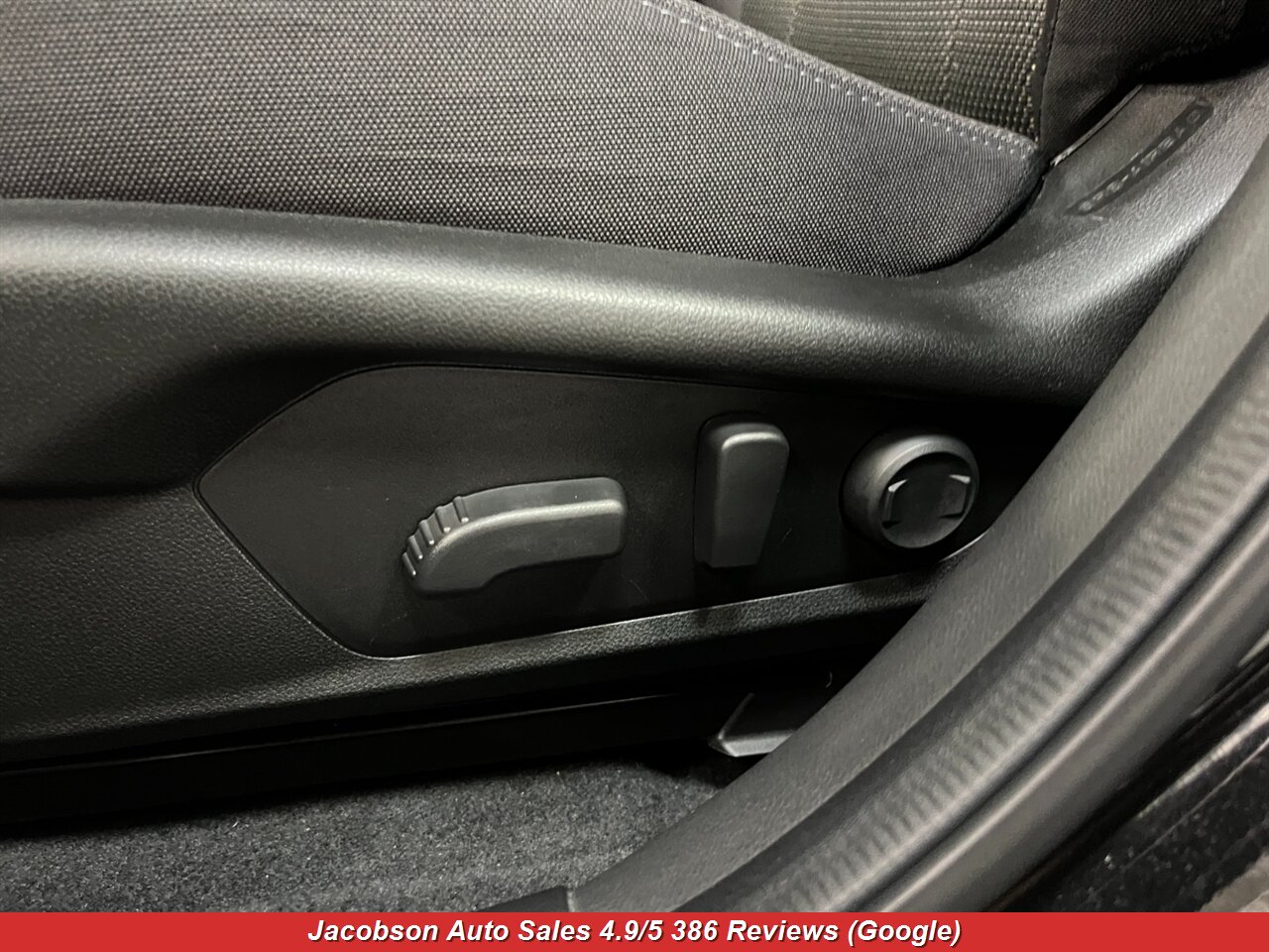 2024 Subaru Crosstrek Premium AWD - Photo 33 - Oshkosh, WI 54901