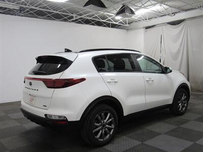 2022 Kia Sportage Nightfall AWD   - Photo 40 - Oshkosh, WI 54901