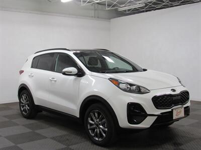 2022 Kia Sportage Nightfall AWD   - Photo 3 - Oshkosh, WI 54901