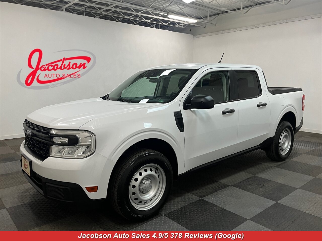 2022 Ford Maverick XL - Photo 1 - Oshkosh, WI 54901