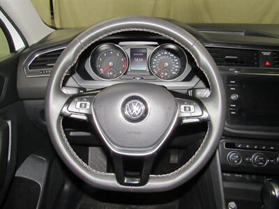 2021 Volkswagen Tiguan SE 4Motion   - Photo 44 - Oshkosh, WI 54901