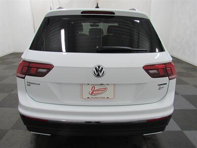 2021 Volkswagen Tiguan SE 4Motion   - Photo 5 - Oshkosh, WI 54901