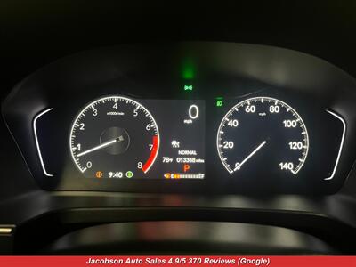 2023 Honda Pilot Sport AWD   - Photo 10 - Oshkosh, WI 54901