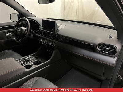 2023 Honda Pilot Sport AWD   - Photo 43 - Oshkosh, WI 54901
