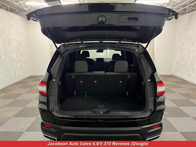 2023 Honda Pilot Sport AWD   - Photo 47 - Oshkosh, WI 54901