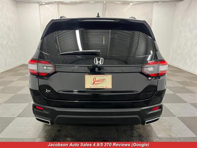 2023 Honda Pilot Sport AWD   - Photo 46 - Oshkosh, WI 54901