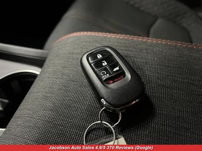 2023 Honda Pilot Sport AWD   - Photo 25 - Oshkosh, WI 54901