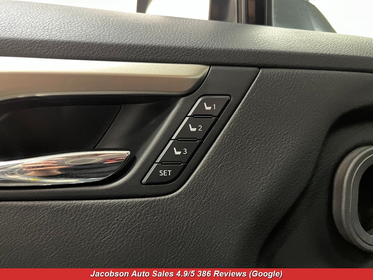 2017 Lexus RX 450h AWD - Photo 33 - Oshkosh, WI 54901