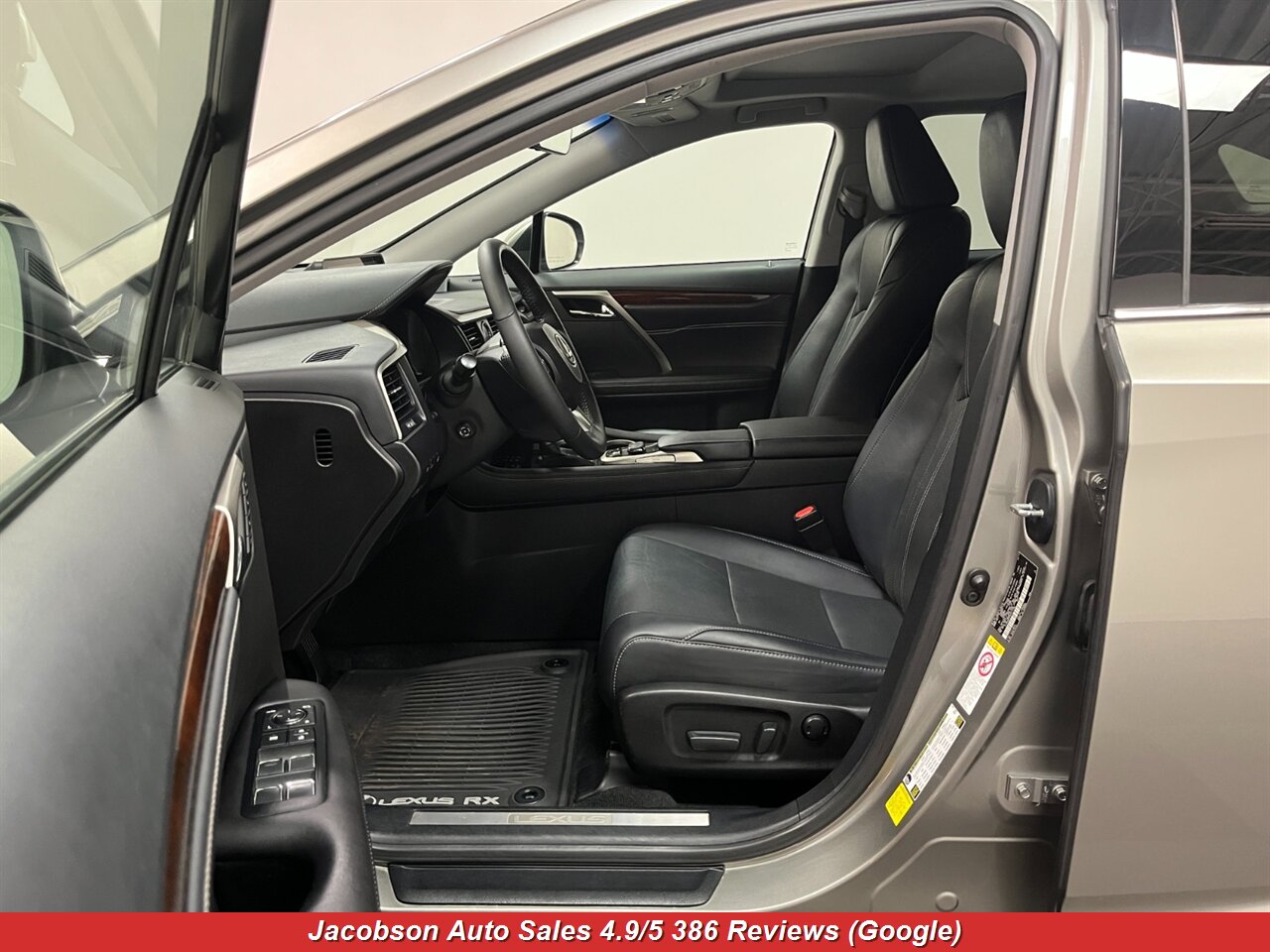 2017 Lexus RX 450h AWD - Photo 36 - Oshkosh, WI 54901