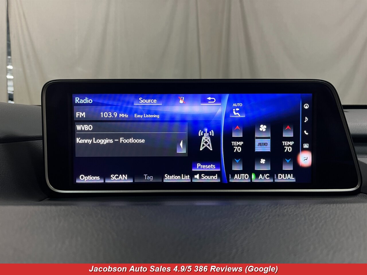 2017 Lexus RX 450h AWD - Photo 22 - Oshkosh, WI 54901