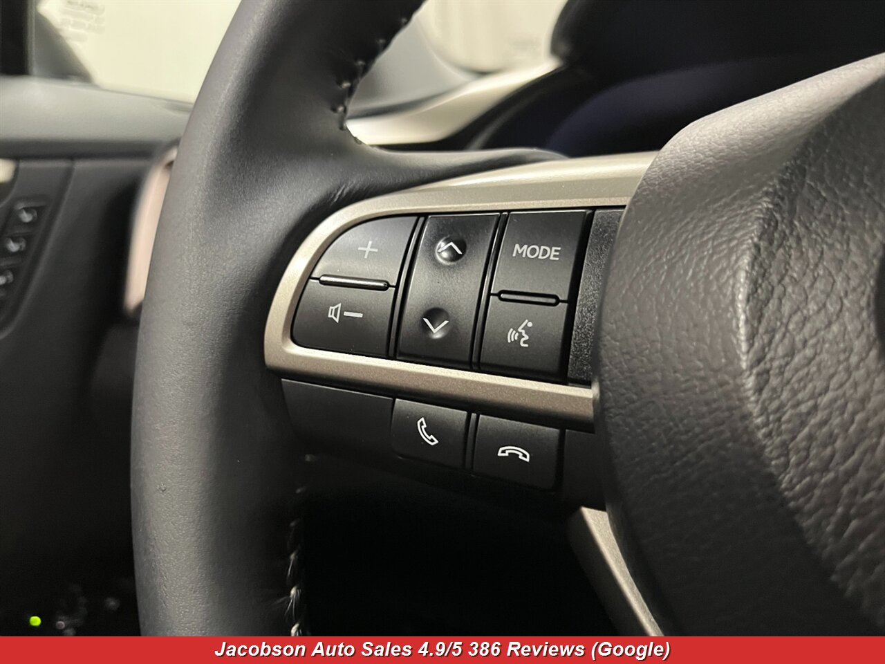 2017 Lexus RX 450h AWD - Photo 10 - Oshkosh, WI 54901