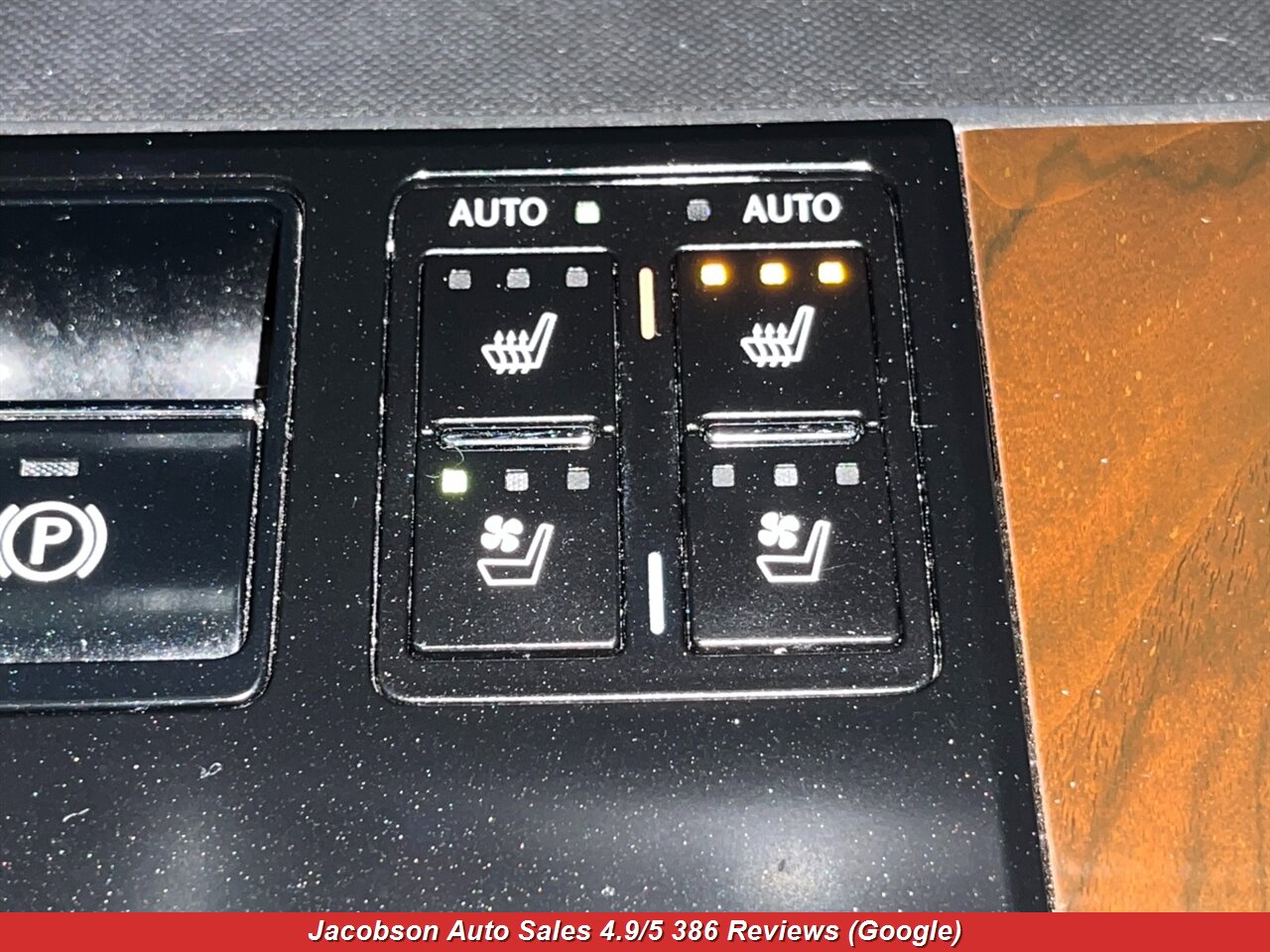 2017 Lexus RX 450h AWD - Photo 26 - Oshkosh, WI 54901